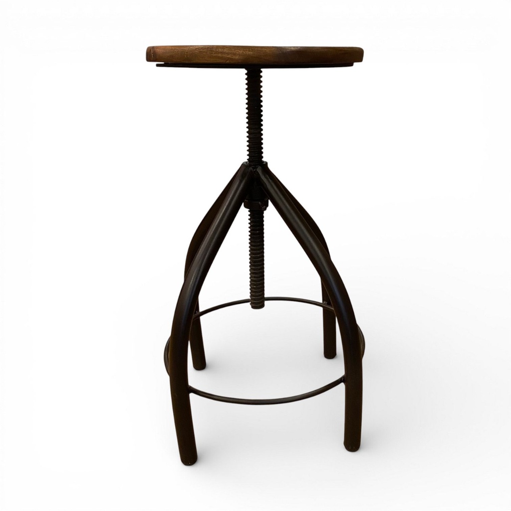 hocker_spin__4_.jpg