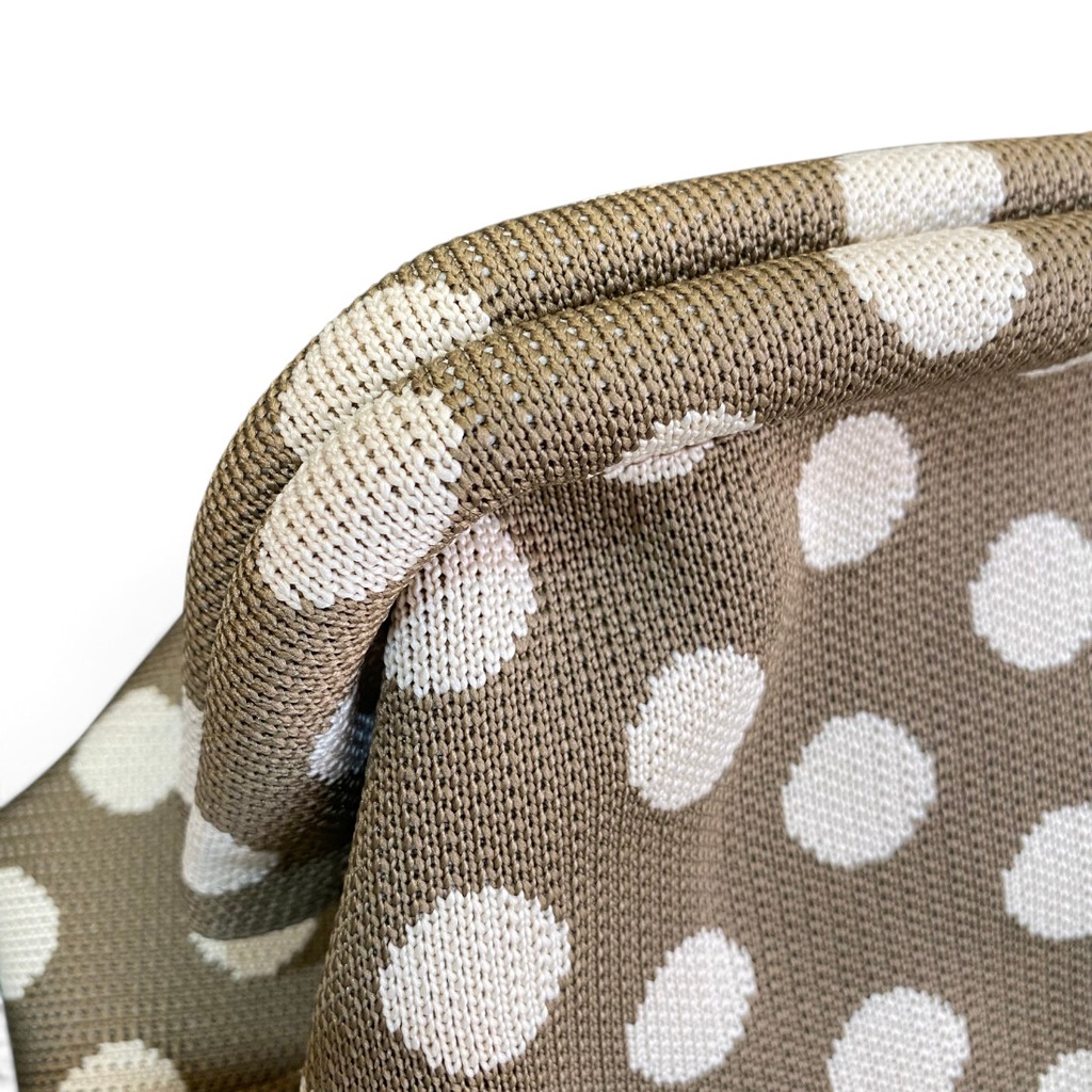 dotty_beige_taupe (3).jpg